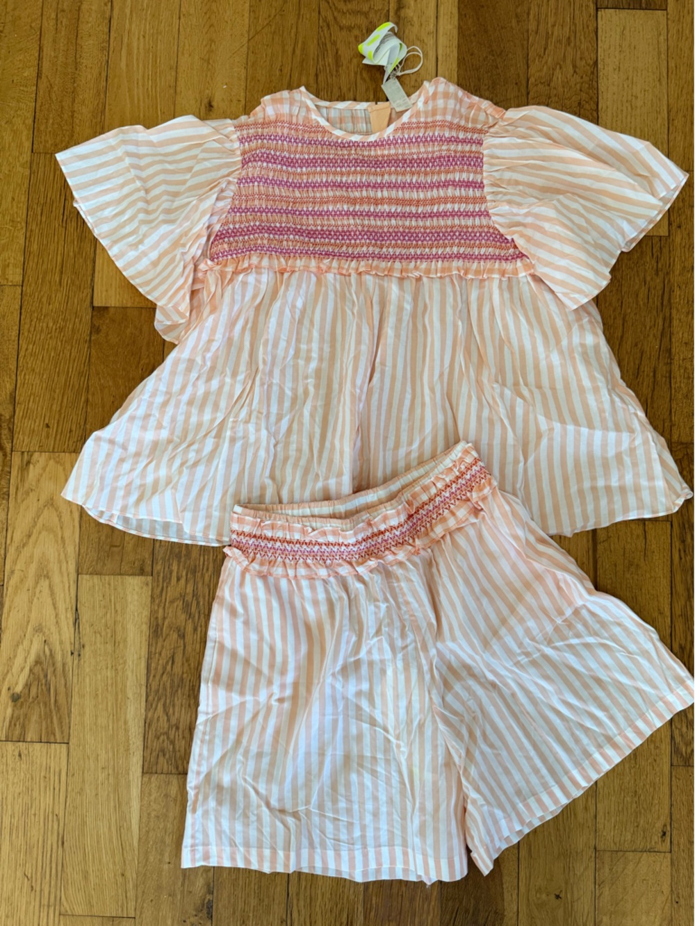 TIA CIBANI smocked blouse & shorts set